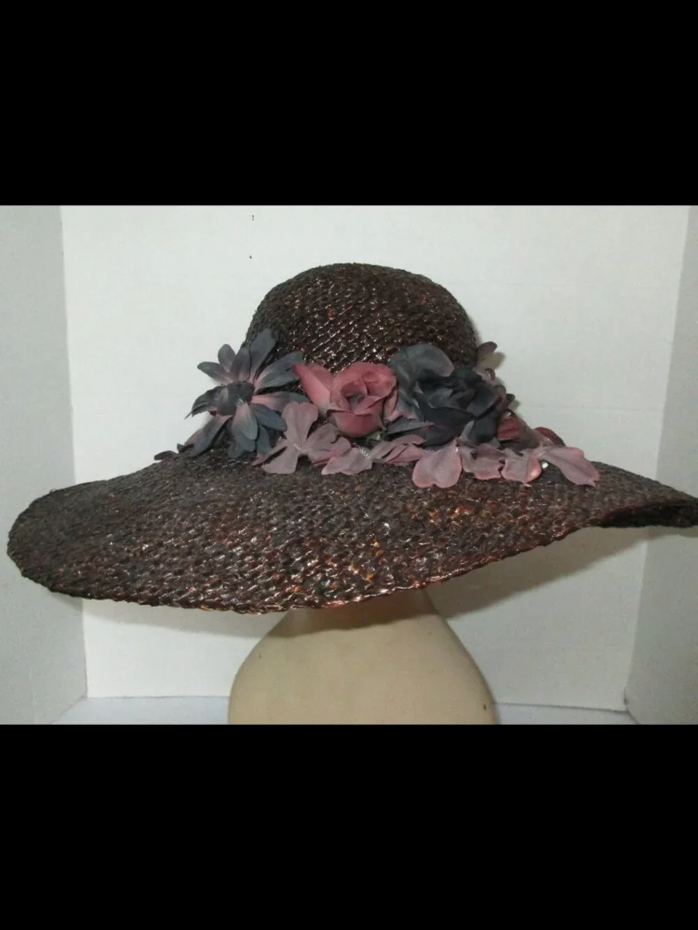 Vintage 1950s Dilly Brown Straw Wide Brim Cartwheel Sun Hat Trimmed w/Flowers